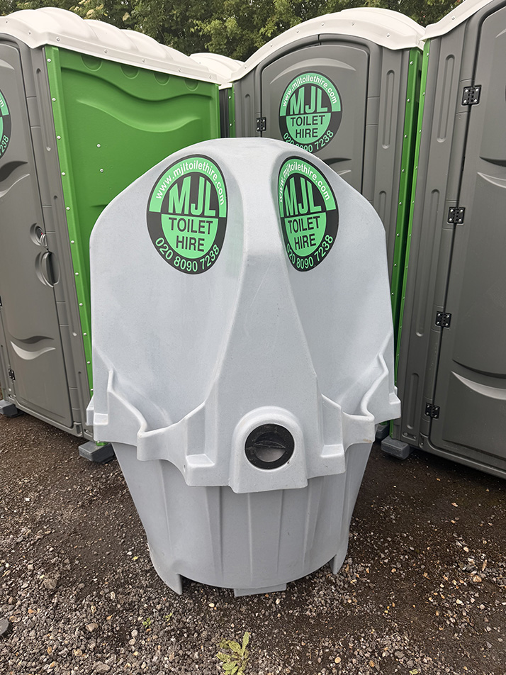 4 Bay Plastic Urinal Hire